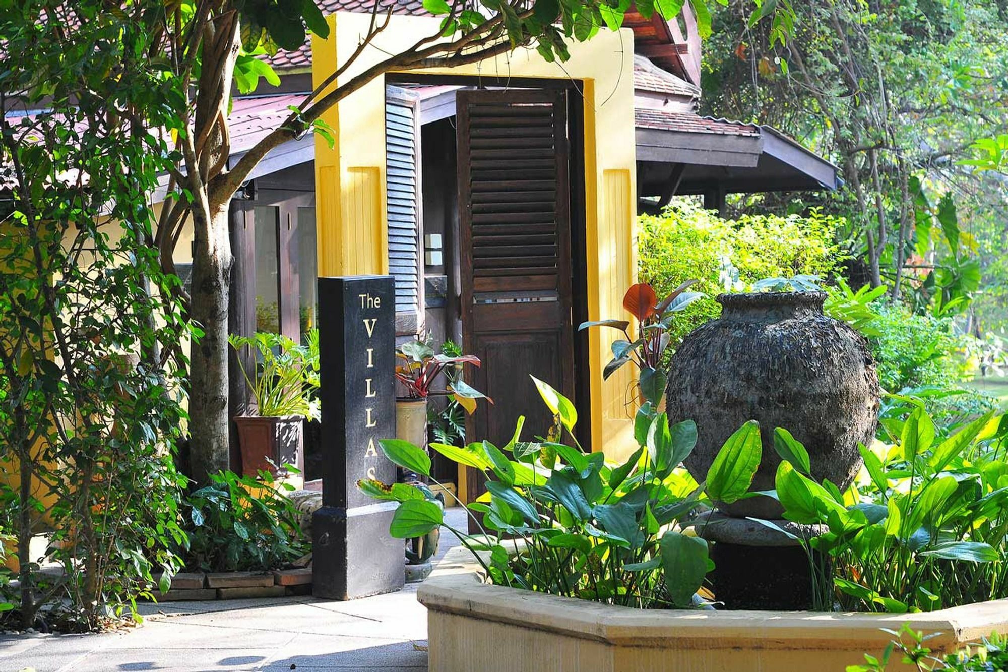 Zantiis Ndol Villas Muak Lek Exterior foto